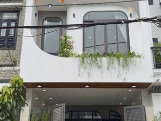 Cần tiền bán nhà phan văn trịp11bình thạnh, gần chợ phan văn trị. 3tỷ470/63,2m2 cho thuê 24tr/th