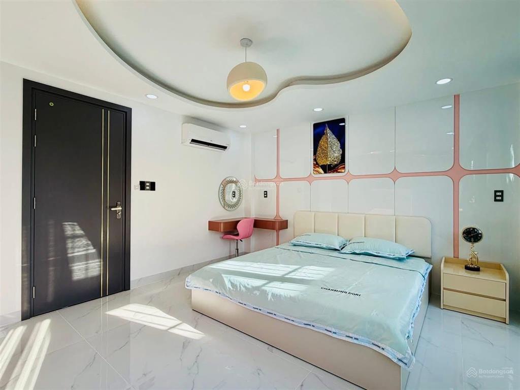 Bán nhà diện tích 85m2 giá sốc chỉ 3tỷ9 đường nhiêu tâmp5q5, gần chợ hoà bình. đang cho thuê 26tr