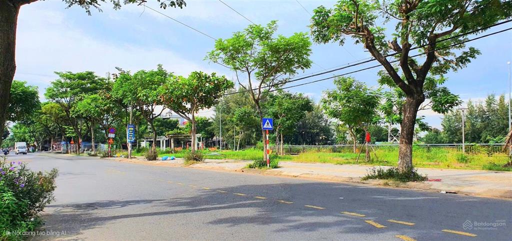 Bán lô góc đường 29/3 và văn tiến dũng, hòa xuân, đối diện công viên, bên cạnh trường học