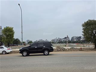 Lô đất đấu giá view hồ vườn đào bắc sông thiếp đông anh 114m2 mt 7m