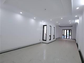 Bán nhà mặt phố nam dư  thang máy nhập khẩu  kinh doanh đỉnh  dân xây cực chắc chắn  93m 28 tỷ