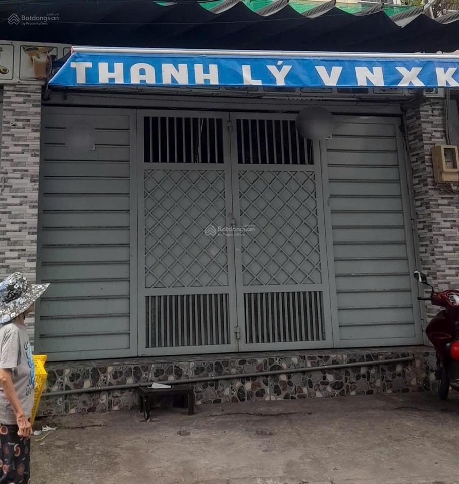Bán nhà mặt tiền kênh tân hóa, q.tân phú, dt 4x12m, cấp 4, vị trí kinh doanh tốt, gần đầm sen