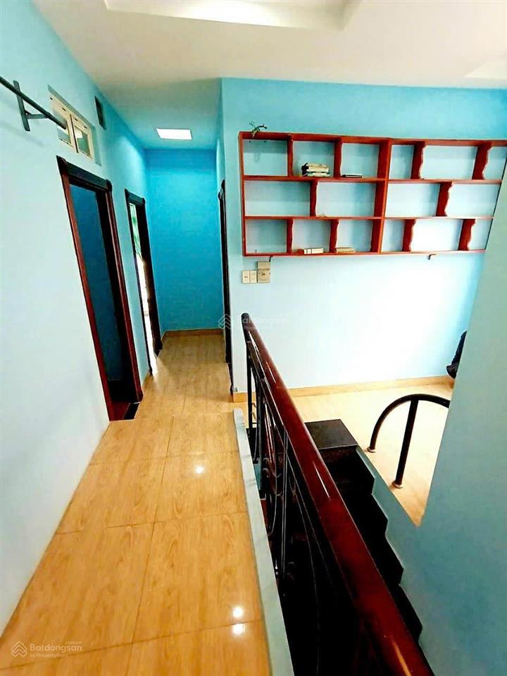 Bán nhà hxh 5m lũy bán bích, q.tân phú, dt 3x10m, 1 trệt 1 lầu, gần đầm sen
