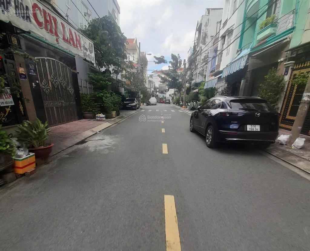 Bán nhà 2 mặt hẻm xe hơi 8m trước  sau khuông việt, q.tân phú, dt 4.2x18m, giáp quận 11