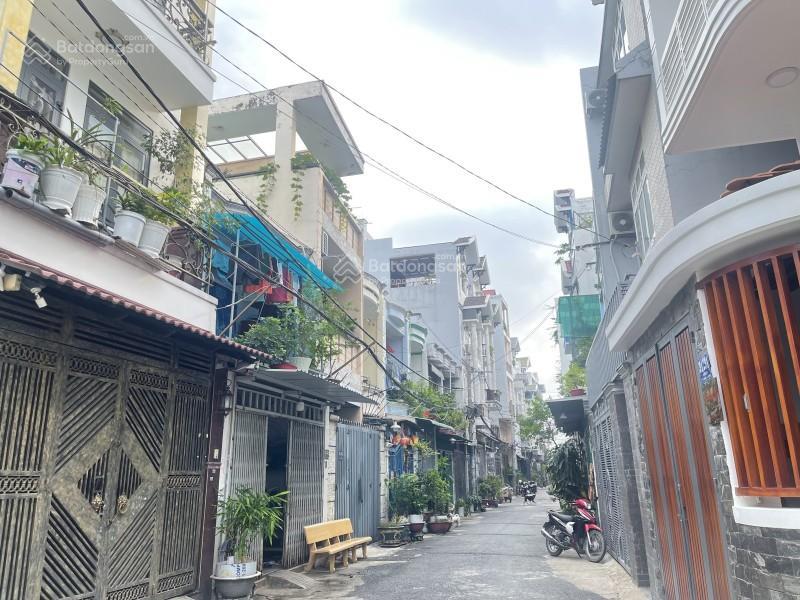 Bán nhà hxh 6m tân sơn nhì, q. tân phú, dt 4x14m, 2 lầu, nhà mới ở ngay