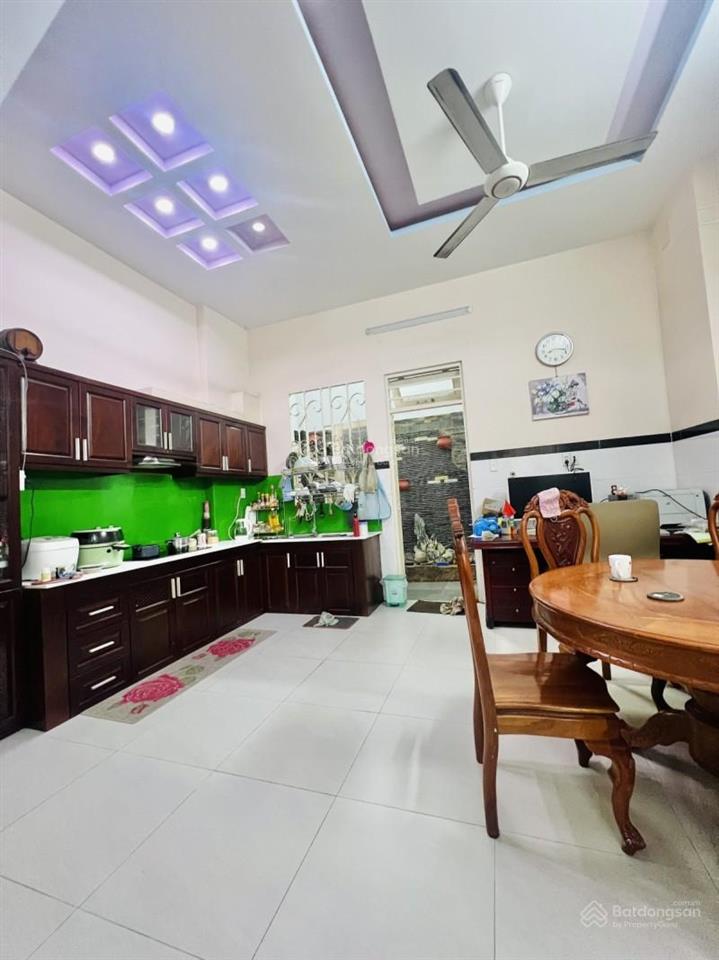 Bán nhà hxh 6m tân sơn nhì, q. tân phú, dt 4x14m, 2 lầu, nhà mới ở ngay