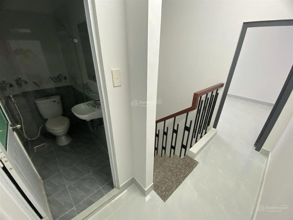 Bán nhà hxh đường cmt8 q10 diện tích (4 x 12m) giá 8.9 tỷ