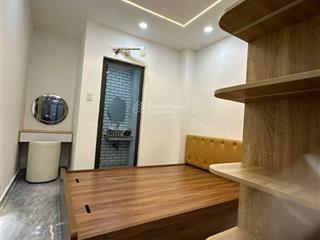 Hẻm xe hơi cách 1 căn  5,x tỷ tl  sát q1  40m2  2 tầng  phòng ngủ trệt