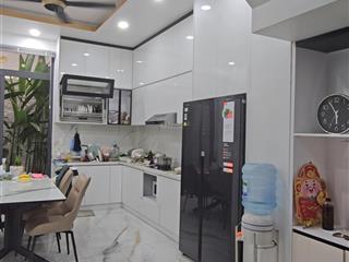 Hẻm xe hơi  nơ trang long  60m2  4 tầng btct nội thất sang trọng sân thượng thoáng  8,x tỷ tl