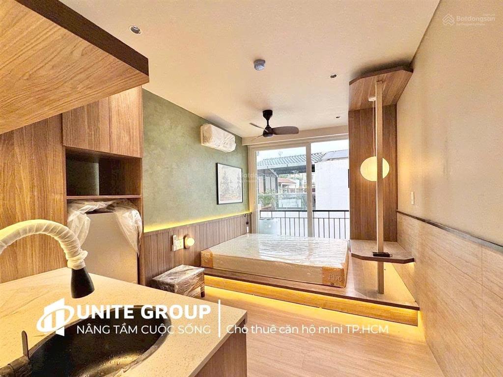 Cho thuê phòng studio ban công full nội thất cao cấp có thang máy gần nhà thờ tân định quận 1