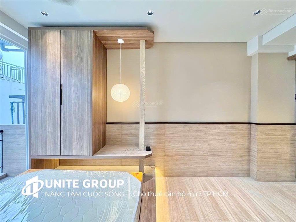 Cho thuê phòng studio ban công full nội thất cao cấp có thang máy gần nhà thờ tân định quận 1