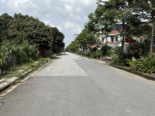 Lô góc  đường thông ô tô tải phi vèo vèo  cách bìa làng 20m  đi bộ 2 phút ra cao tốc võ văn kiệt