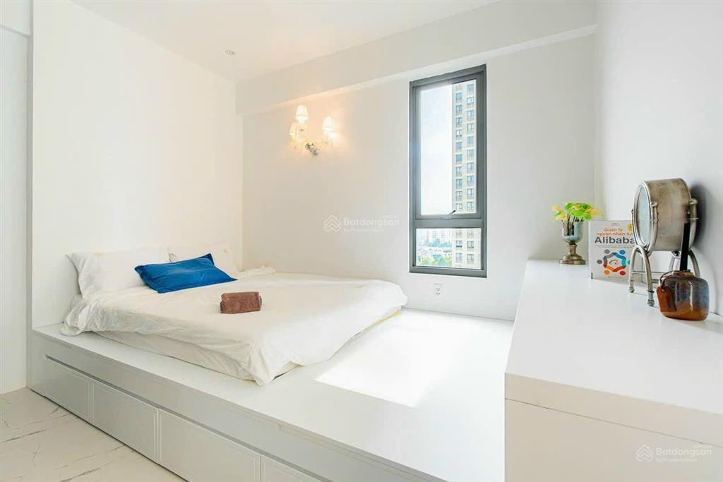 Bán gấp căn hộ masteri thảo điền, 145m2, 3 phòng ngủ, giá 14.5 tỷ sổ hồng có hợp đồng thuê 58 triệu