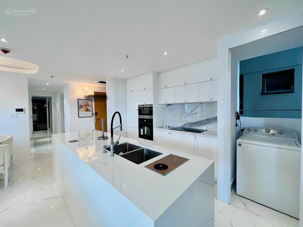 Bán gấp căn hộ masteri thảo điền, 145m2, 3 phòng ngủ, giá 14.5 tỷ sổ hồng có hợp đồng thuê 58 triệu