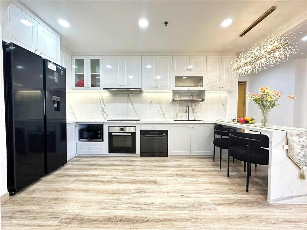 Cần bán căn hộ masteri thảo điền, tháp t3, 73m², 2pn, giá 7,8 tỷ sổ hồng