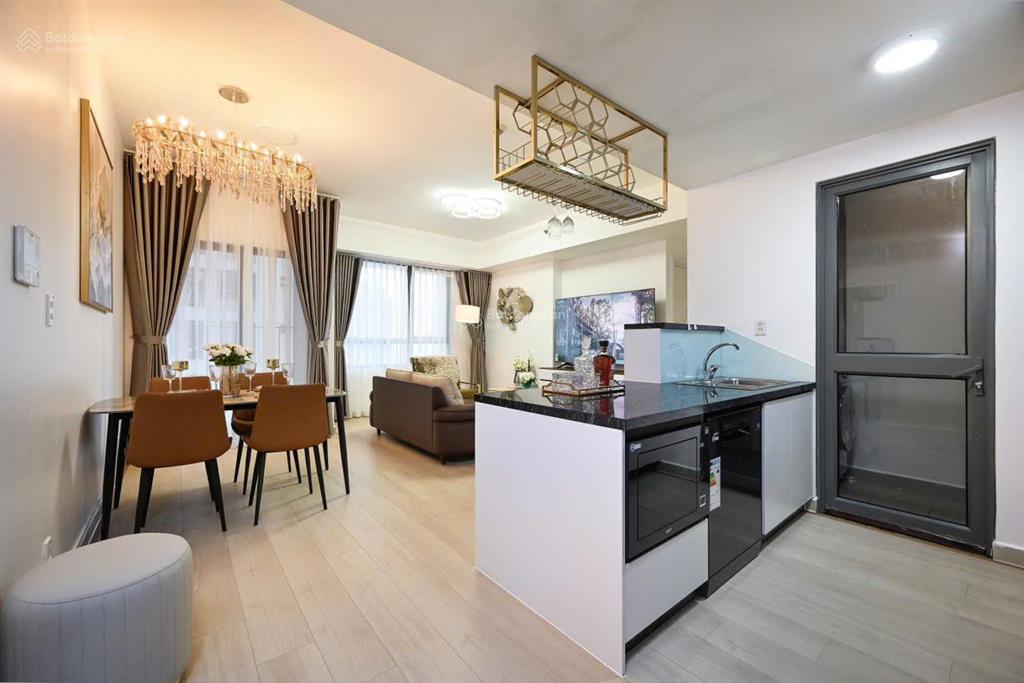 Cần bán masteri thảo điền, quận 2 căn góc dt 71m2, 2pn giá 6.7 tỷ sổ hồng