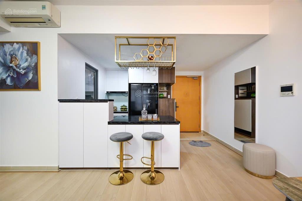 Cần bán masteri thảo điền, quận 2 căn góc dt 71m2, 2pn giá 6.7 tỷ sổ hồng