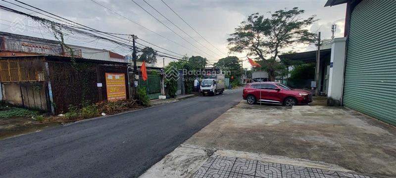 Tài sản ngợp bank ấp giãn dân, quận 9 cũ giá sock