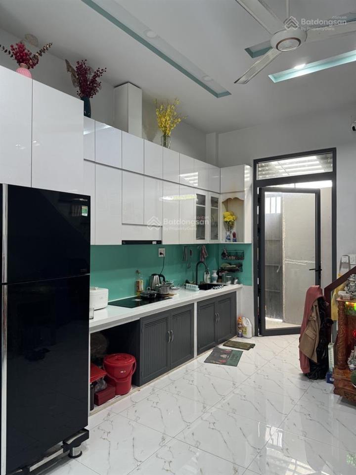 Bán nhà thích quảng đức, hẻm xe hơi, 70m2 (4.75x15)m, 3 tầng, 9.6 tỷ