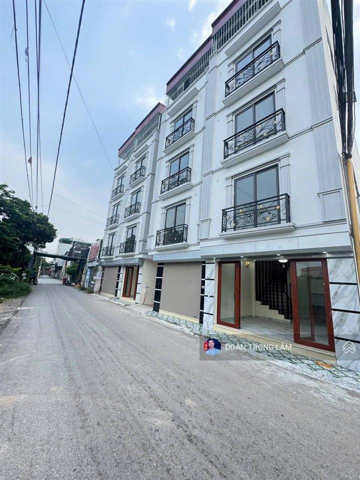 Chỉ với 3.55 tỷ  f0 giá đầu tư nhà 4tx 32m2 oto đỗ cạnh nhà 15p di chuyển lên trung tâm hà đông