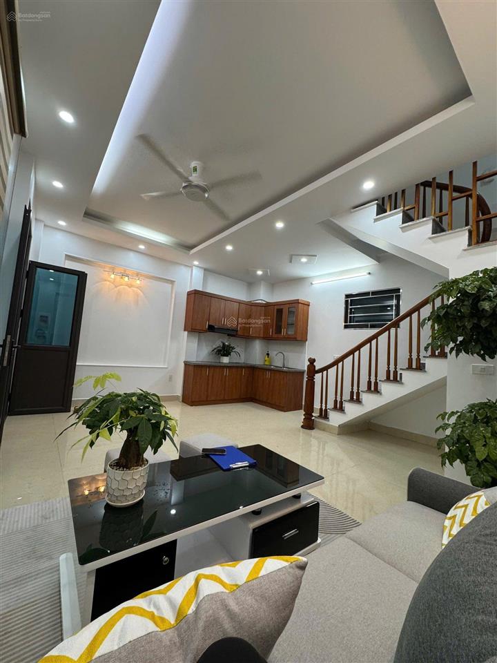 Bán nhà đẹp đông ngạc, lô góc, 10m ra ô tô, 30m ra ô tô tránh, 30m² x 4 tầng, giá sốc 6.6 tỷ