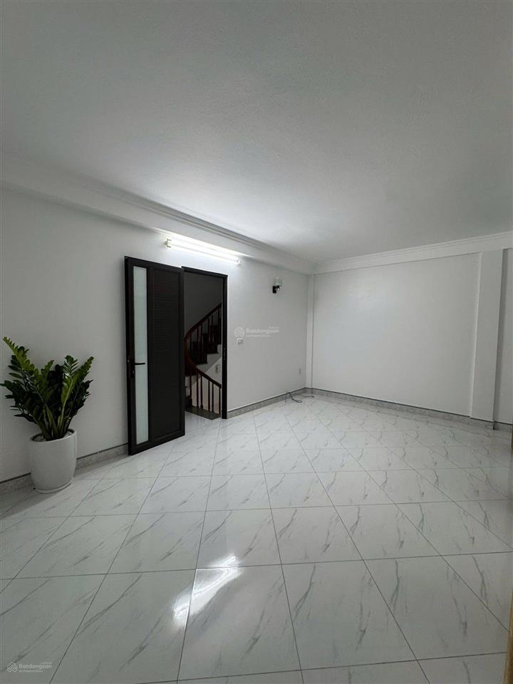 Bán nhà đẹp đông ngạc, lô góc, 10m ra ô tô, 30m ra ô tô tránh, 30m² x 4 tầng, giá sốc 6.6 tỷ