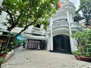 Biệt thự vườn cực hiếm giữa lòng tp. hcm giảm sốc chỉ còn 29 tỷ lâm văn bền, p. tân kiểng, q 7