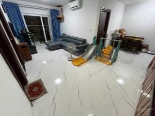 Cần bán căn 2 ngủ rẻ nhất htt 89 phùng hưng.  0794 678 ***