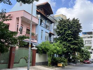Bán gấp nhà mới xây  xe tải tới nơi  ngay chợ hiệp bình  dân trí cao  an ninh  full tiện ích