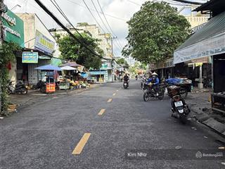 Bán đất tặng nhà 2 tầng  ngang 7m bề thế tiện xây chdv  ngay phạm văn đồng  sát dh cảnh sát