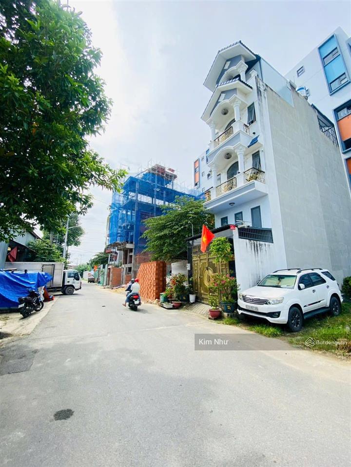 Bán đất full thổ cư nở hậu 4.56m tài lộc  xd tự do  kdc dân trí cao đồng bộ  hẻm xe tải  76m2