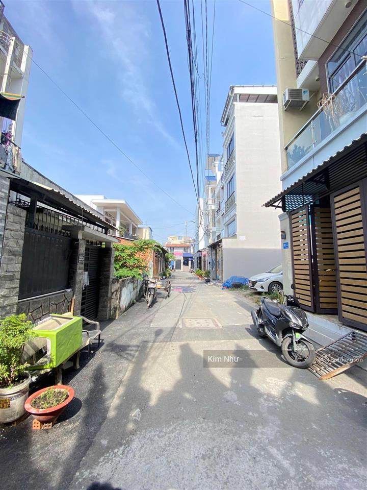 Bán đất hẻm xe tải nở hậu tài lộc 4.56m  full thổ  gần ga metro  xây dựng tự do  dt 75.9m2