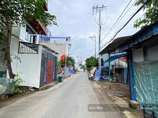 Bán đất hẻm xe tải nở hậu tài lộc 4.56m  full thổ  gần ga metro  xây dựng tự do  dt 75.9m2