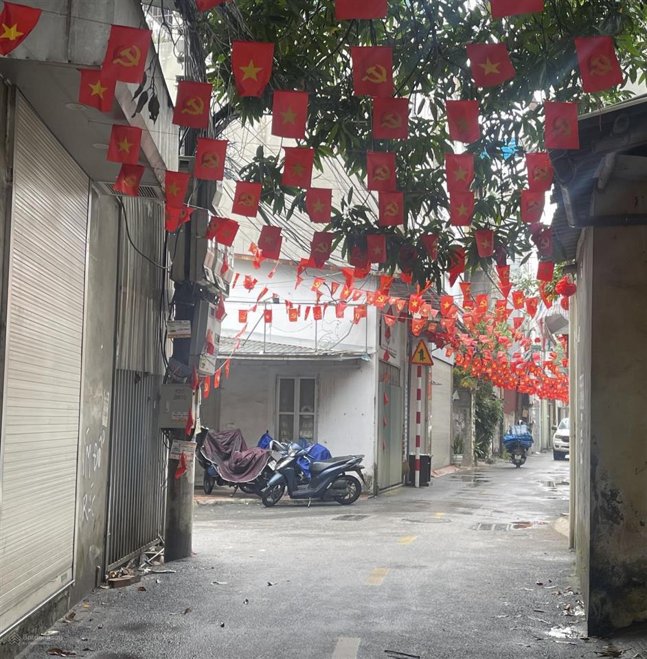 Chính chủ bán gấp lô đất đẹp lĩnh nam  nở hậu  mặt tiền 5m  ba bước ra ô tô!