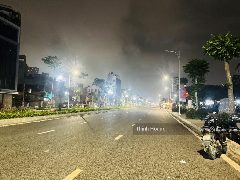 Bán nhà mặt phố hồng tiến 76m2, 8 tầng thang máy, full nội thất 5*, kinh doanh, cho thuê, ở sướng