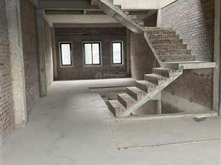 Chính chủ cần bán gấp lô shophouse 95m2, sổ đỏ đường 17,5m đối diện brg