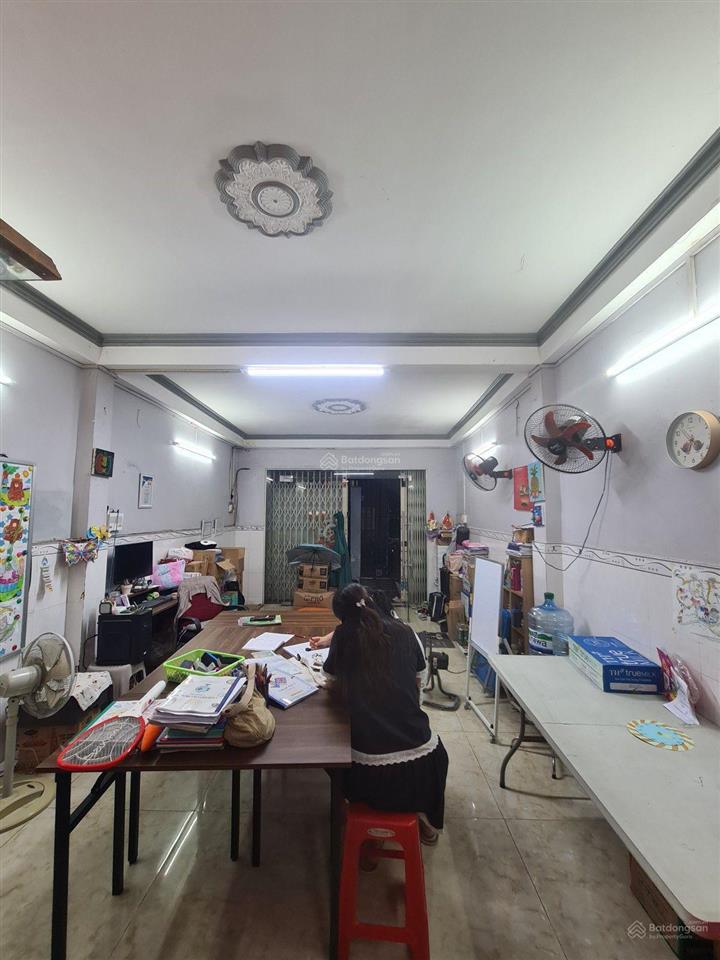 Quận 8  bình đông  nhà 2 tầng  40m cạnh ngay dự án cầu bình tiên  chỉ 3.95 tỷ