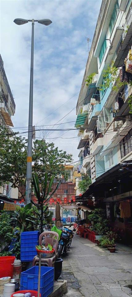 Chung cư xóm cải quận 5, lầu 1 cũ tiện sữa chữa mới giá chỉ nhỉnh 2 tỷ