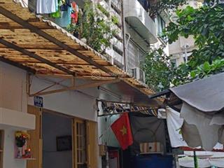 Chung cư xóm cải quận 5, lầu 1 cũ tiện sữa chữa mới giá chỉ nhỉnh 2 tỷ