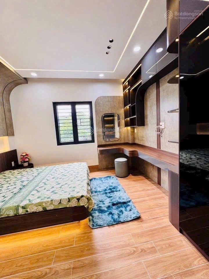 Dãy nhà phố hiện đại sang trọng khu vực đường hà huy giáp, thạnh xuân 25
