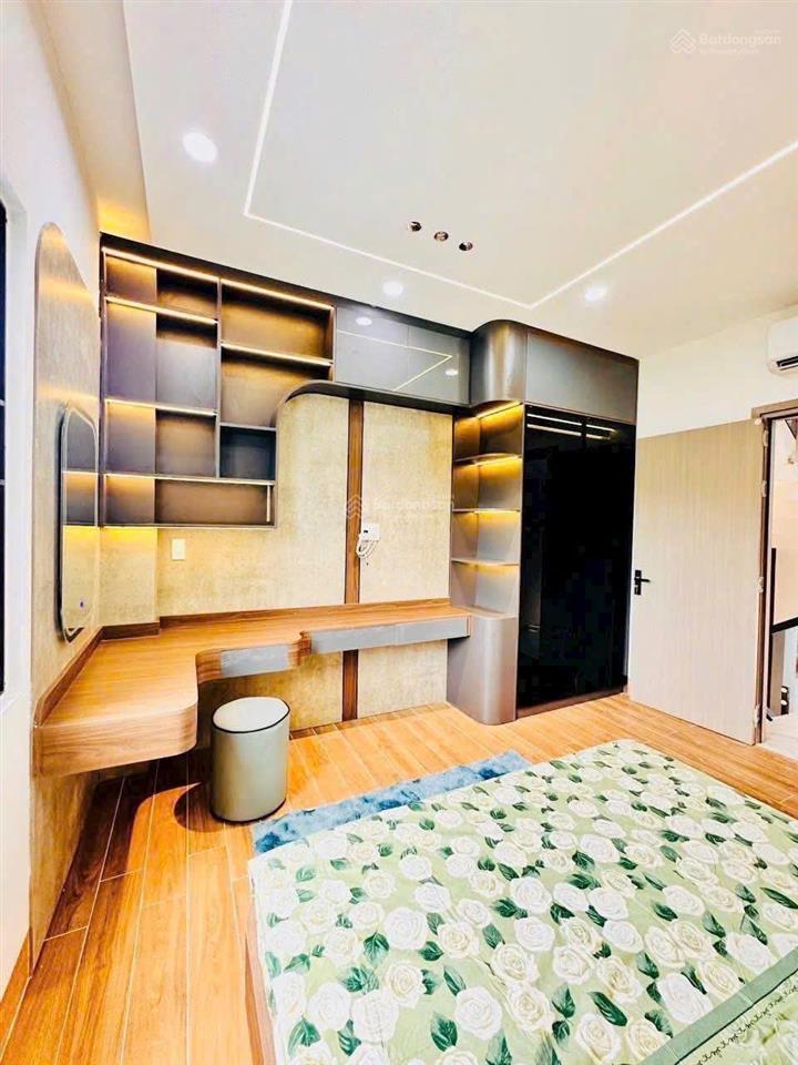 Dãy nhà phố hiện đại sang trọng khu vực đường hà huy giáp, thạnh xuân 25