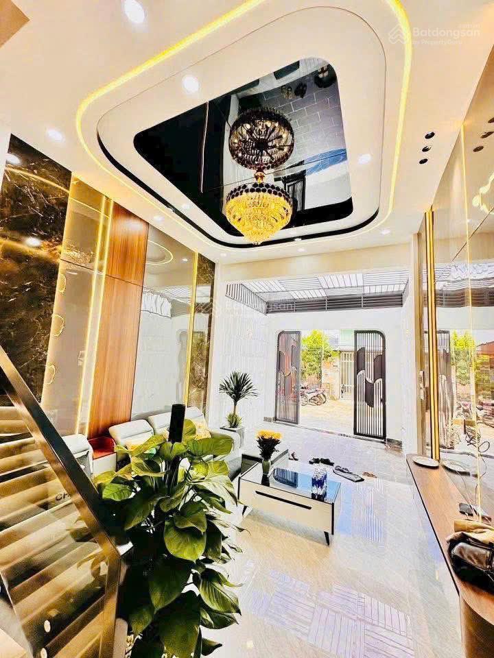 Dãy nhà phố hiện đại sang trọng khu vực đường hà huy giáp, thạnh xuân 25