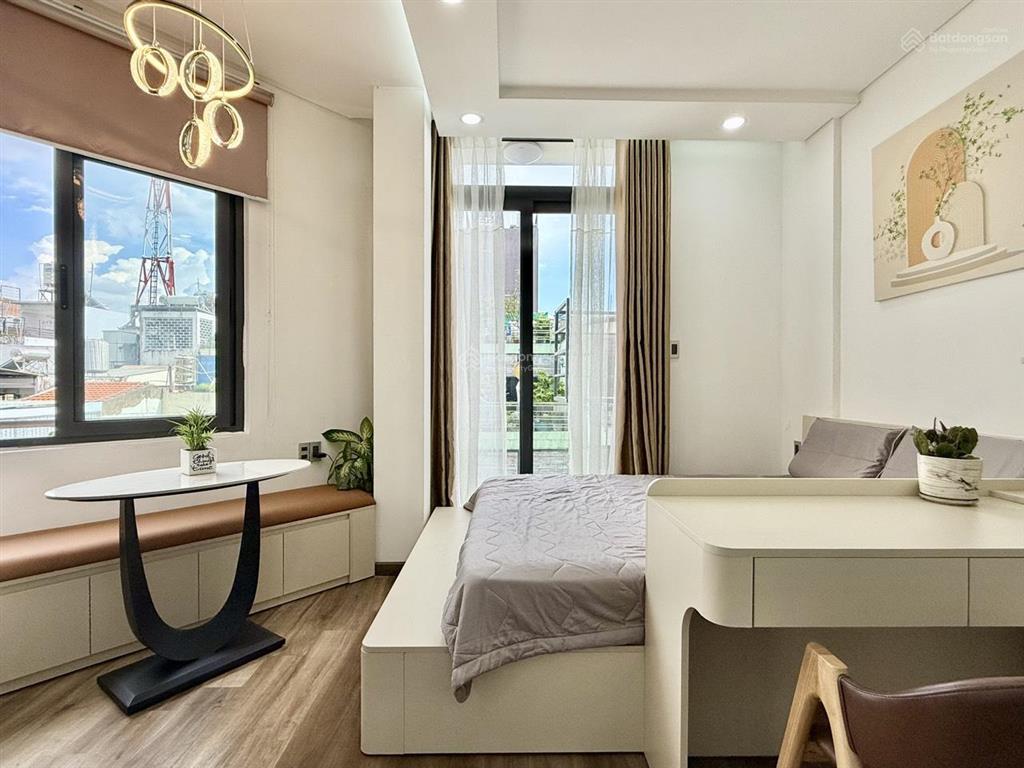 Khai trương căn hộ full nội thất ban công giáp q1 ngay ngô tất tố