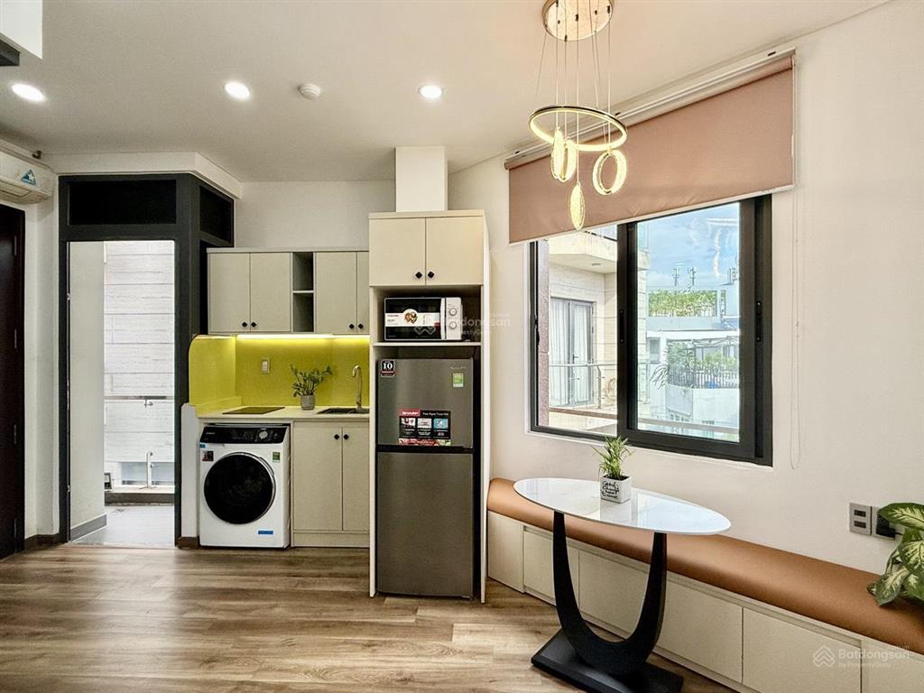 Khai trương căn hộ full nội thất ban công giáp q1 ngay ngô tất tố