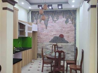 Cho thuê nr tại quận cầu giấy,50m2x4,3pnx4wc,ở gđ hoặc chdv đẹp,thuận tiện giao thông,dân trí cao