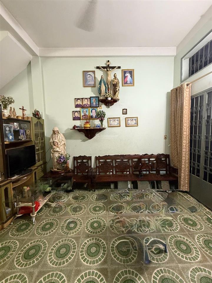 Khu vip bàu cát, gần mt. ngang 4.2m nở hậu. dt 129m2. 2 tầng 5pn nhỉnh 8 tỷ. chỉ 60tr/m2