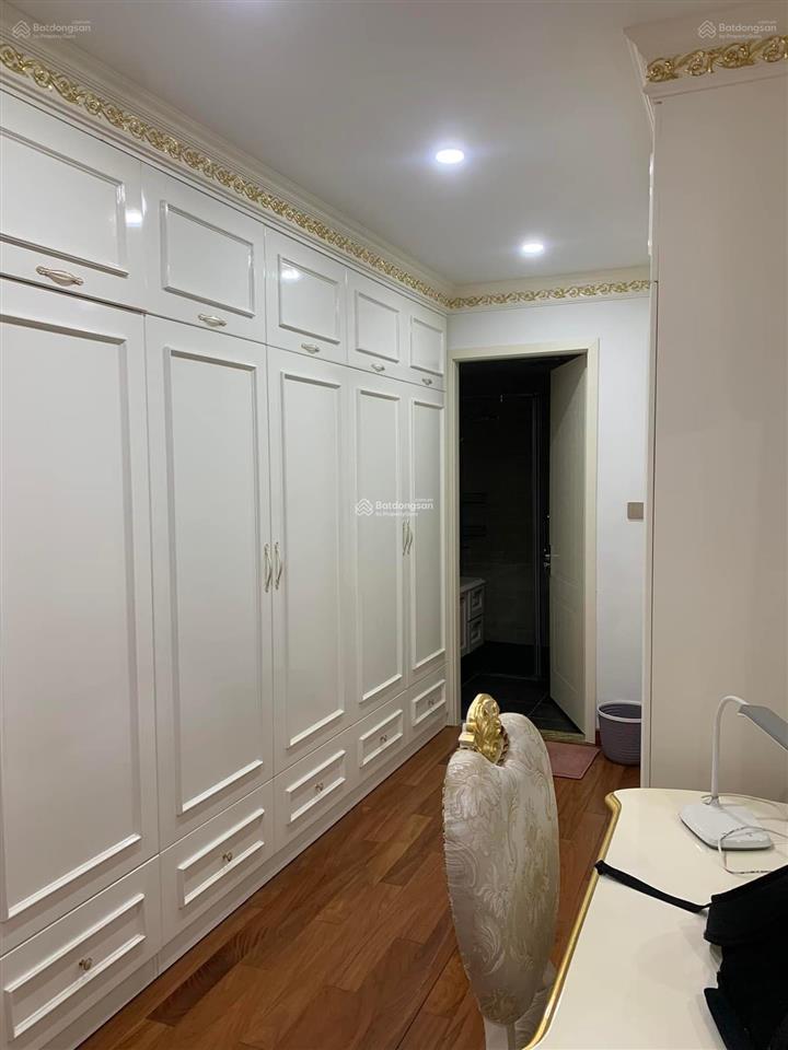 Chính chủ gửi bán nhanh liền kề kinh doanh, dòng tiền cho thuê 1,15 tỷ/năm.  0904 562 ***