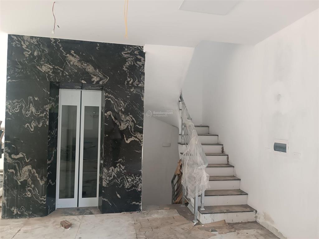 Bán nhà biệt thự tp giao lưu, diện tích 128m2, mặt tiền 8m, view đẹp, q. bắc từ liêm, hn