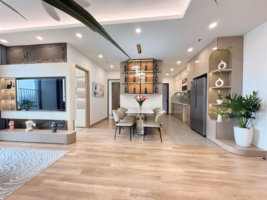 Bán căn 3 ngủ 110m giá 9tỷ1 goldmark chính chủ 136 hồ tùng mậu