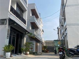 NHÀ ĐẸP 4 TẦNG - TT NHÀ BÈ - ĐƯỜNG XE TẢI TRÁNH - 50M2 - CHỈ NHỈNH 6 TỶ